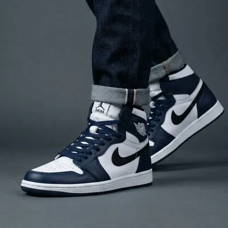 کفش جردن ساقدار زنانه رویه چرم صنعتی زیره پی وی سی رنگ سفید طوسی مشکی